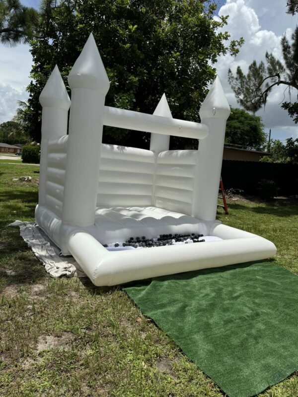White Bouncy Castle House 10x11x11 - Image 2