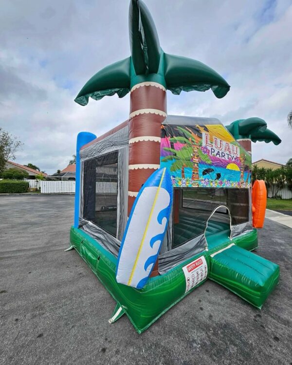 LUAU PARTY BOUNCER - Image 3
