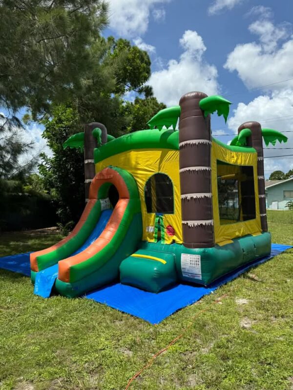 Tropical Bounce House - Image 2